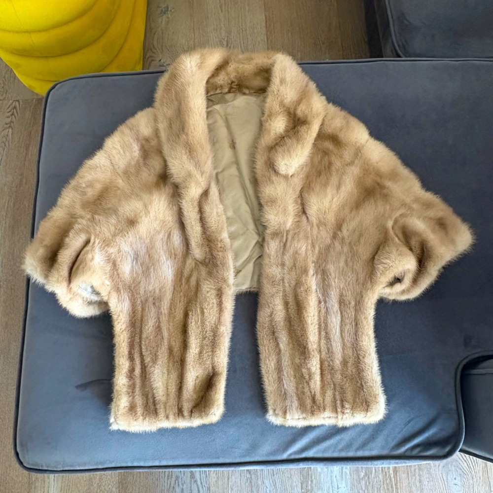 Charles Moss Ladies Authentic Mink Stole